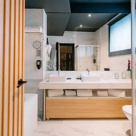 Hotel Rubens & 4*